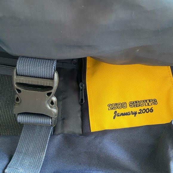 LATE SHOW with David Letterman 2500 Show Large Navy Blue & Yellow Messenger Bag - Picture 8 of 13